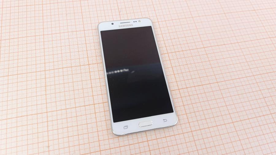 061-046-001 Мобильный телефон SAMSUNG SM-J510FN/DS Galaxy J5 #1