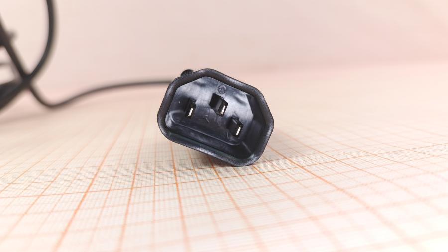 126-095-001 Удлинитель питания IEC-C14  IEC C13 - IEC C14 3G×1.0мм² 5m #5