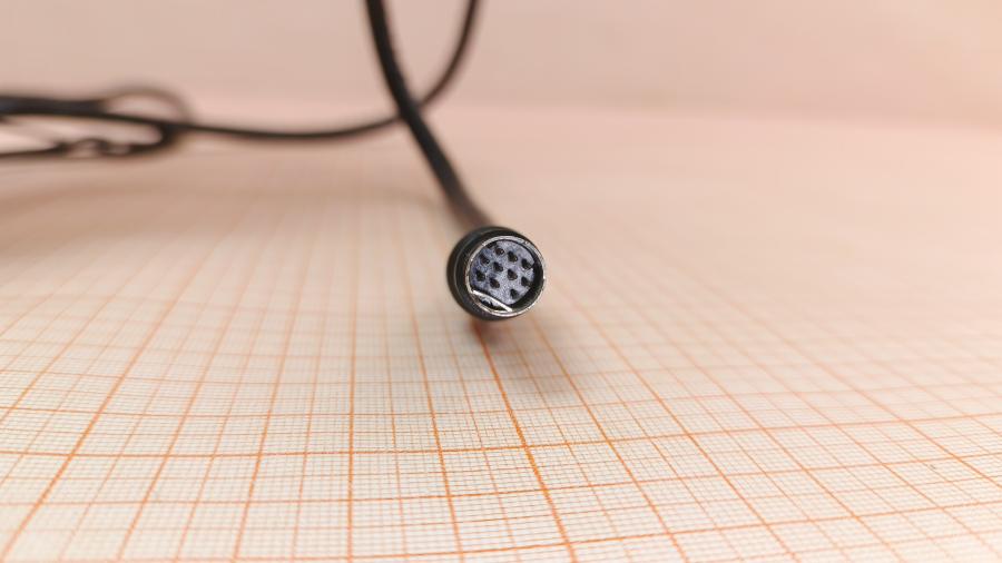 001-328-001 RCA video cable  S-VIDEO 10Pin (M) - 6x RCA (M) 2m #3