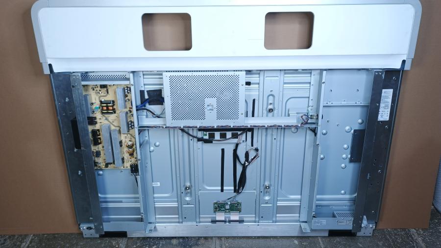 233-001-001 Система видеоконференцсвязи CISCO MX800 (CTS-MX800S-2CAM) #15