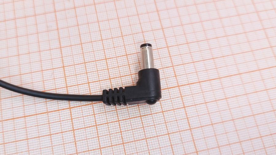 001-437-004 АЗУ для моб.телефона  12V 5.5x2.1mm #5