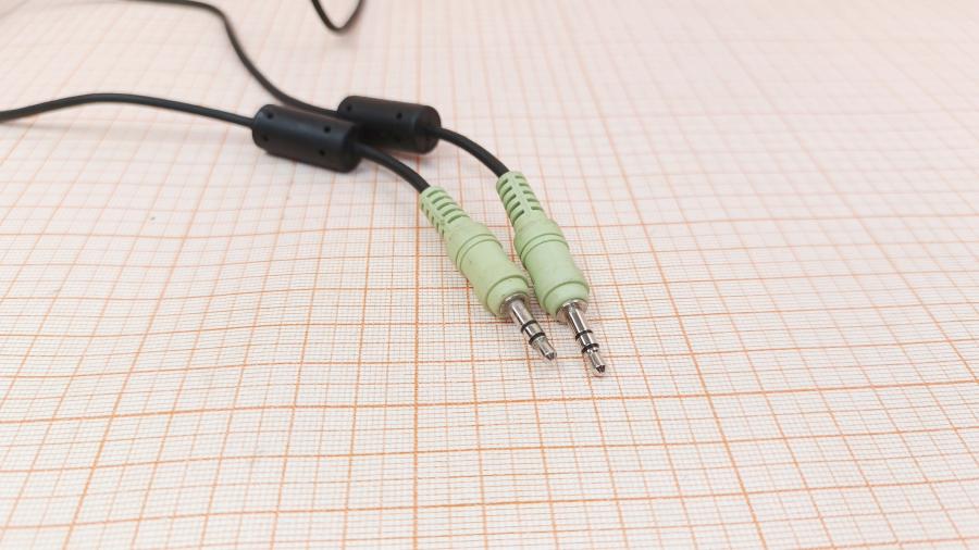 001-461-001 Кабель интерфейсный  MiniJack 3.5 - MiniJack 3.5 1.8m fb #2