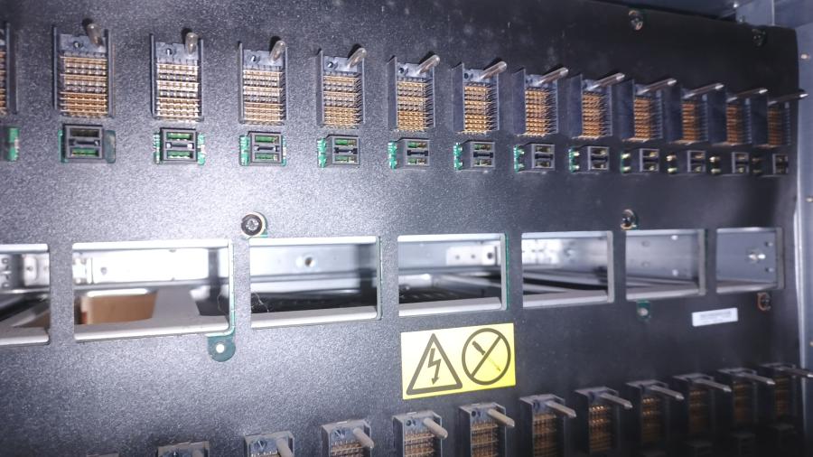 065-041-001 Chassis Blade-System IBM BladeCenter 25R8172 MT-8677 #9