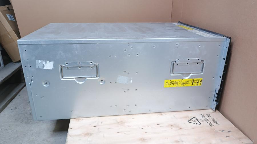065-041-001 Chassis Blade-System IBM BladeCenter 25R8172 MT-8677 #10