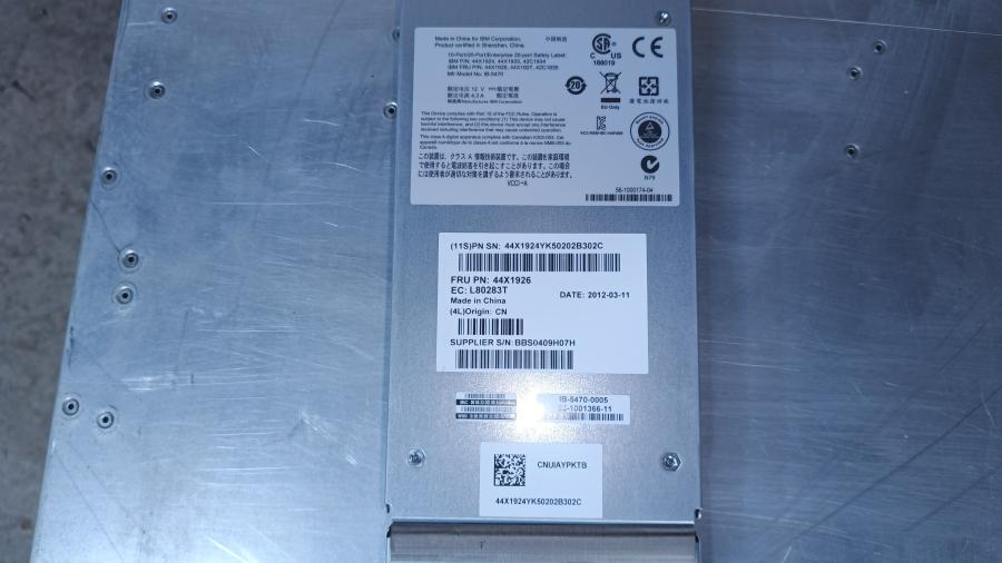 065-041-001 Chassis Blade-System IBM BladeCenter 25R8172 MT-8677 #24