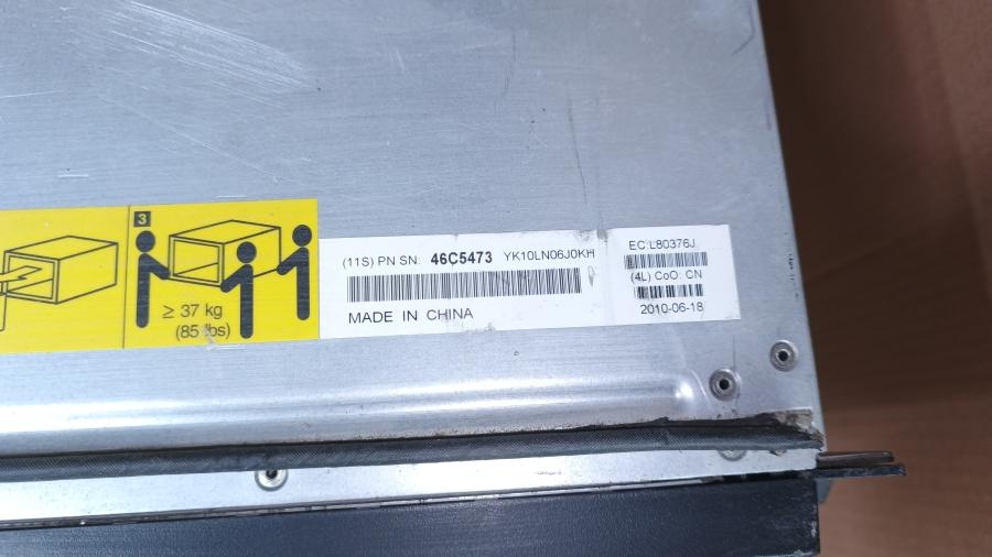 065-041-001 Chassis Blade-System IBM BladeCenter 25R8172 MT-8677 #33