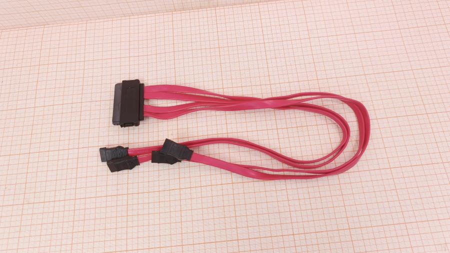 001-537-001 Кабель SFF  SFF-8484 (32Pin) -  4xSATA (7Pin) 0.5m #1