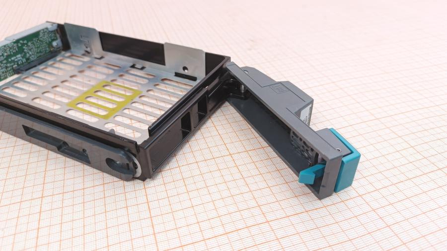 001-548-001 HDD-tray HITACHI R2B-H1R0AT (5529296-A 9C) #3