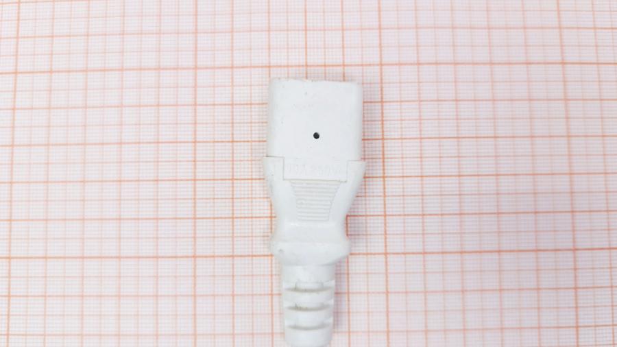 001-558-001 Кабель питания CEE7/7  CEE7/7 Угловой - IEC-C13 3G×0.5мм² 2M #4