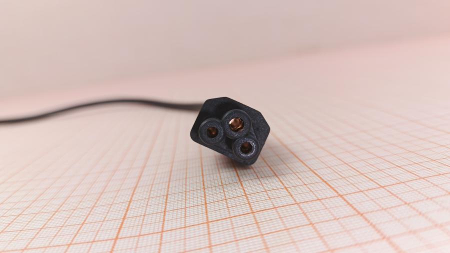 001-586-001 Кабель питания CEE7/7  CEE7/7 - IEC-C5 3G×0.75мм² 1M #5