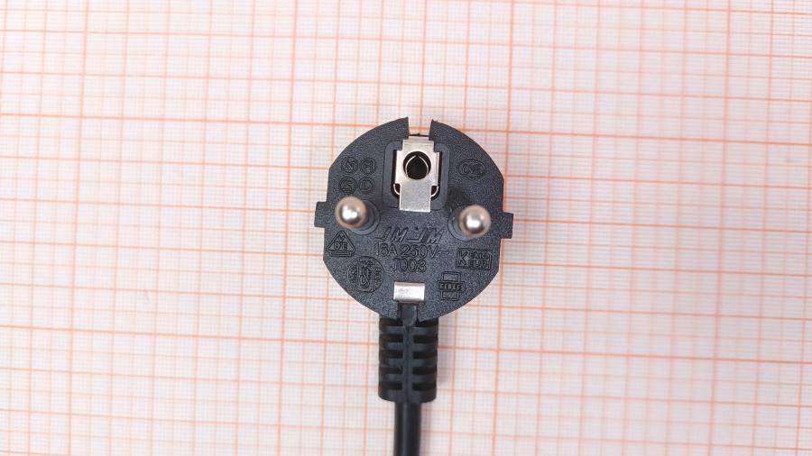 001-588-001 Кабель питания CEE7/7  CEE7/7 Угловой - IEC-C5 3G×0.75мм² 1.8M #3
