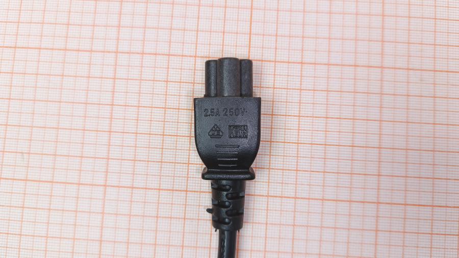 001-588-001 Кабель питания CEE7/7  CEE7/7 Угловой - IEC-C5 3G×0.75мм² 1.8M #4