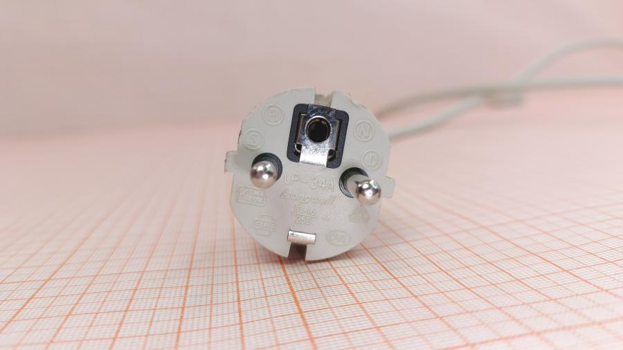 001-589-001 Кабель питания CEE7/7  CEE7/7 - IEC-C13 3G×0.75мм² 1.8M #3