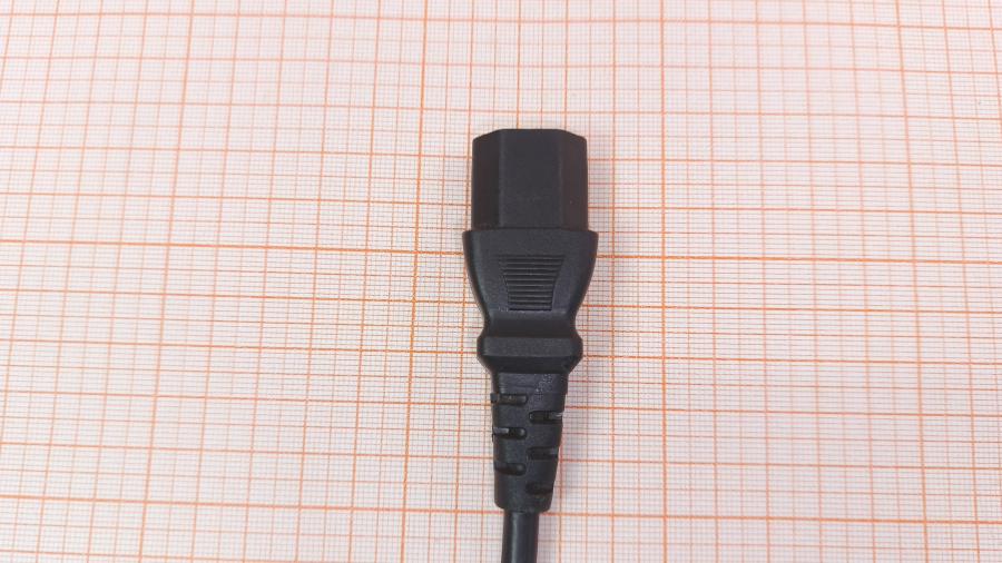 001-589-002 Кабель питания CEE7/7  CEE7/7 - IEC-C13 3G×0.75мм² 1.8M #4