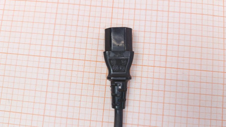 001-596-001 Кабель питания CEE7/7  CEE7/7 - IEC-C13 3G×0.75мм² 2.5M #4