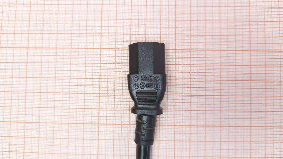 001-597-001 Кабель питания CEE7/7  CEE7/7 Угловой - IEC-C13 3G×1.5мм² 1.5M #4