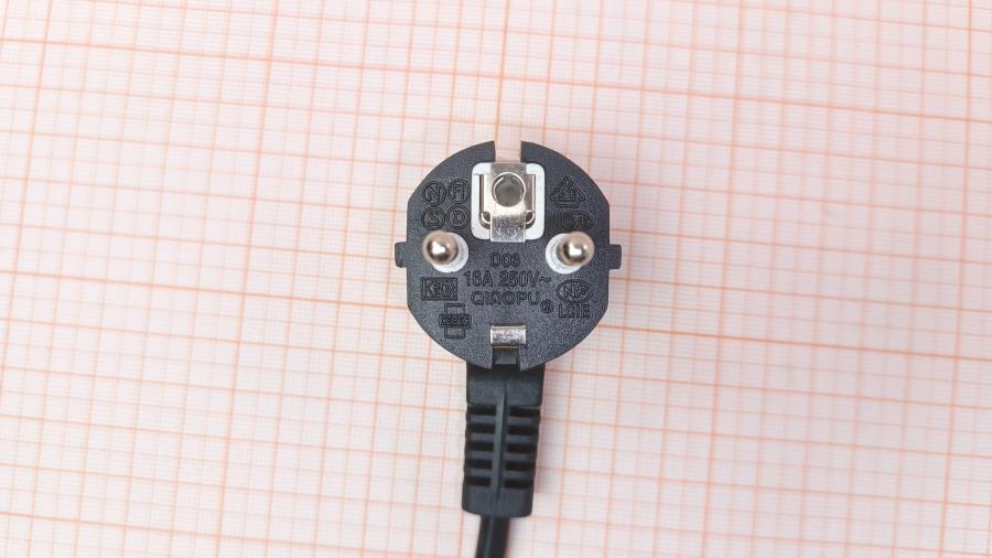001-601-001 Кабель питания CEE7/7  CEE7/7 Угловой - IEC-C13 Угловой 3G×0.75мм² 3M #3