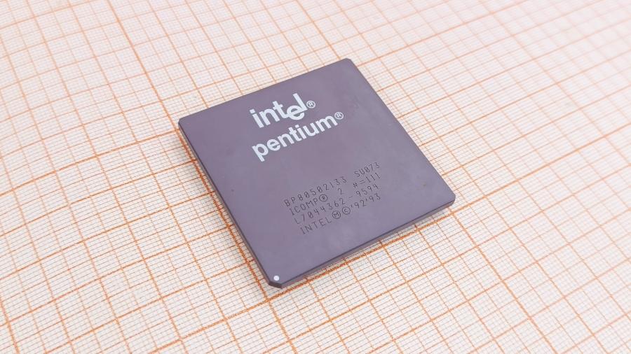 001-696-001 CPU Socket 7 INTEL Pentium PB80502133 #1