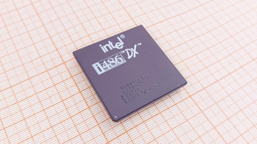 001-700-001 CPU PGA168 INTEL i486 DX A80486DX-33 #1