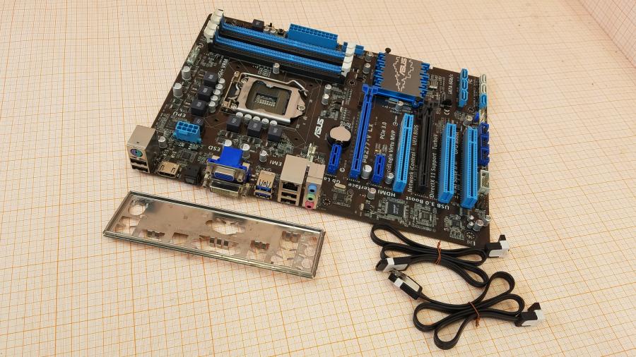 236-008-002 MB LGA 1155 ASUS P8Z77-V LX #1