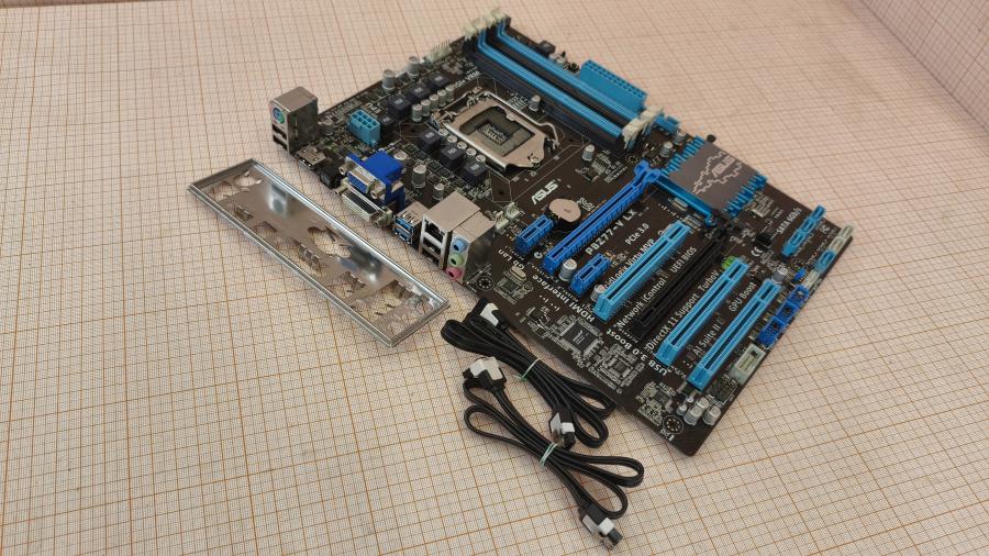 236-008-004 MB LGA 1155 ASUS P8Z77-V LX #1