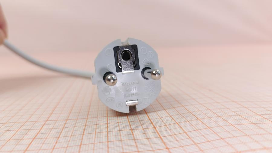 001-714-001 Кабель питания APPLE Volex CEE7/7 - IEC-C13 3G×0.75мм² 1.8M #3