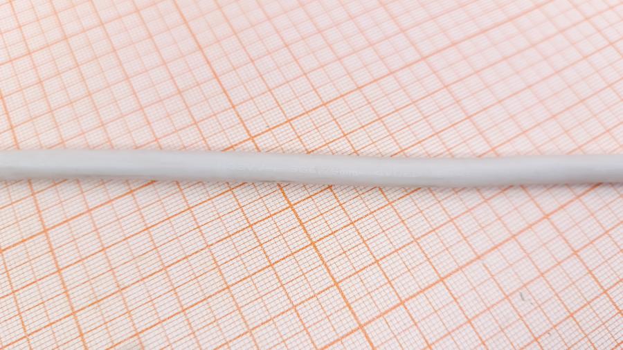001-714-001 Кабель питания APPLE Volex CEE7/7 - IEC-C13 3G×0.75мм² 1.8M #6