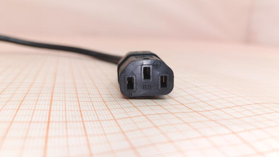 001-725-001 Удлинитель питания IEC-C14  IEC C13 - IEC C14 3G×1.0мм² 3m #3