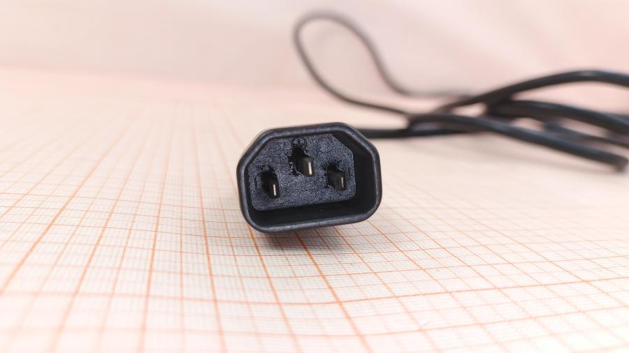 001-725-001 Удлинитель питания IEC-C14  IEC C13 - IEC C14 3G×1.0мм² 3m #5