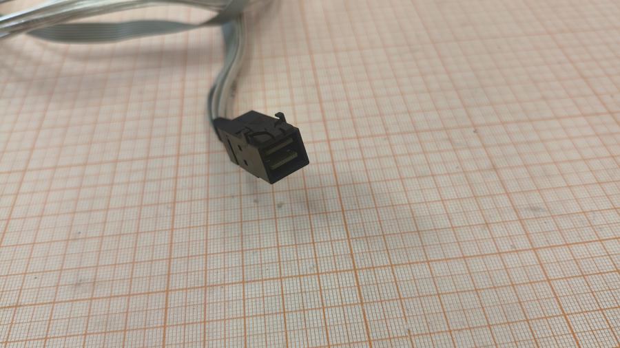 189-167-001 Кабель SFF Adaptec CBL-00115-01-A-R #4