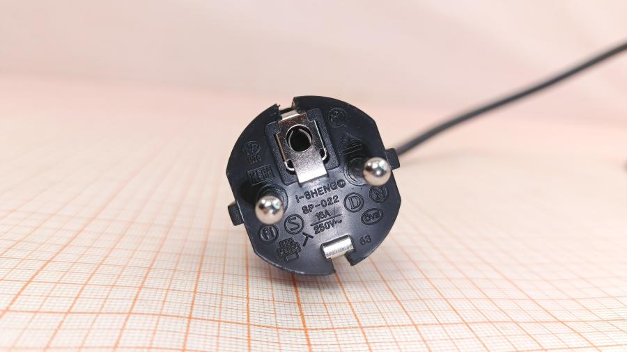 001-731-001 Кабель питания CEE7/7  CEE7/7 - IEC-C13 Угловой 3G×1.0мм² 1.8M #3