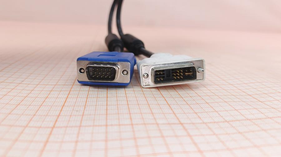 001-733-001 Кабель DVI для ЖК мониторов  DVI-A (M) - VGA (M) 1.8m fb #3