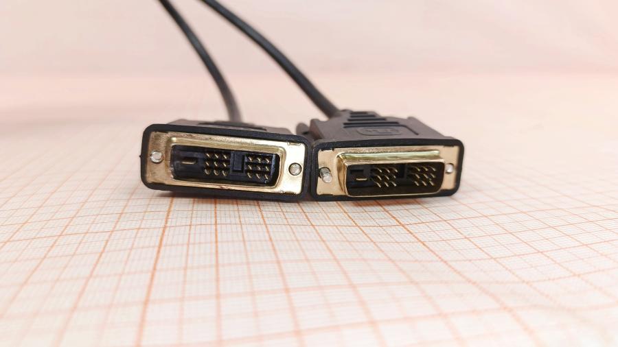 001-734-001 Кабель DVI для ЖК мониторов  DVI-D - DVI-D 1.8m Single link #3