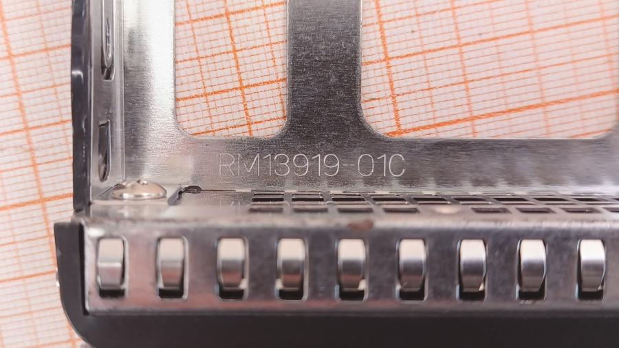 189-171-001 HDD-tray CHENBRO RM13919-01C #9