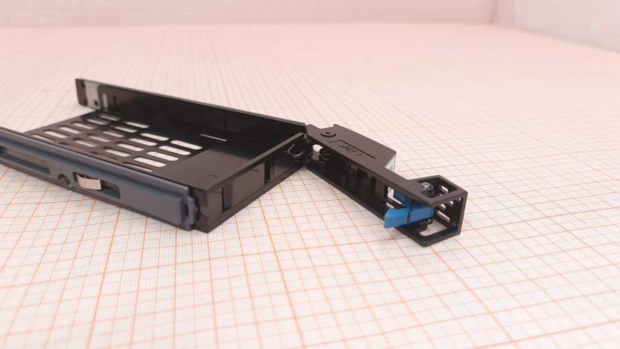 066-113-001 HDD-tray HITACHI DF-F700-TRAY #3