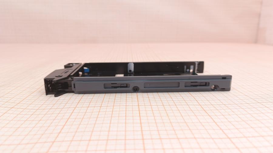 066-113-001 HDD-tray HITACHI DF-F700-TRAY #7