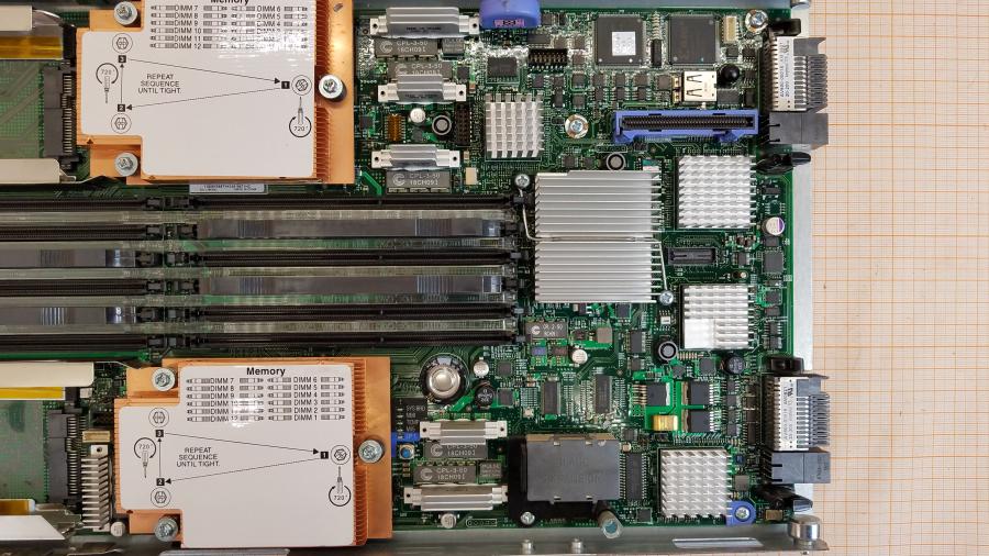 107-054-001 Сервер Blade-System IBM HS22 49Y5118 MT: 7870 #9