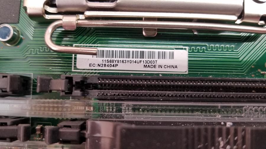 107-055-001 Сервер Blade-System IBM HS22 68Y8186 MT: 7870 #9
