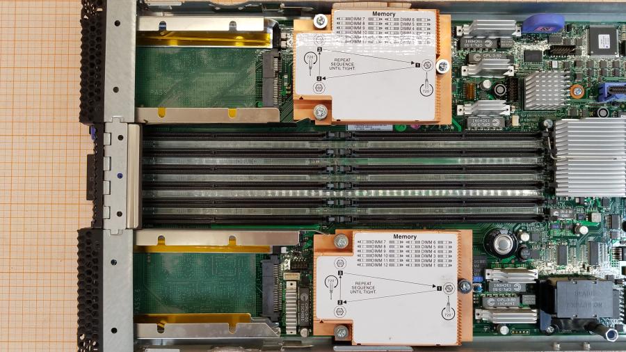 107-054-003 Сервер Blade-System IBM HS22 49Y5118 MT: 7870 #8