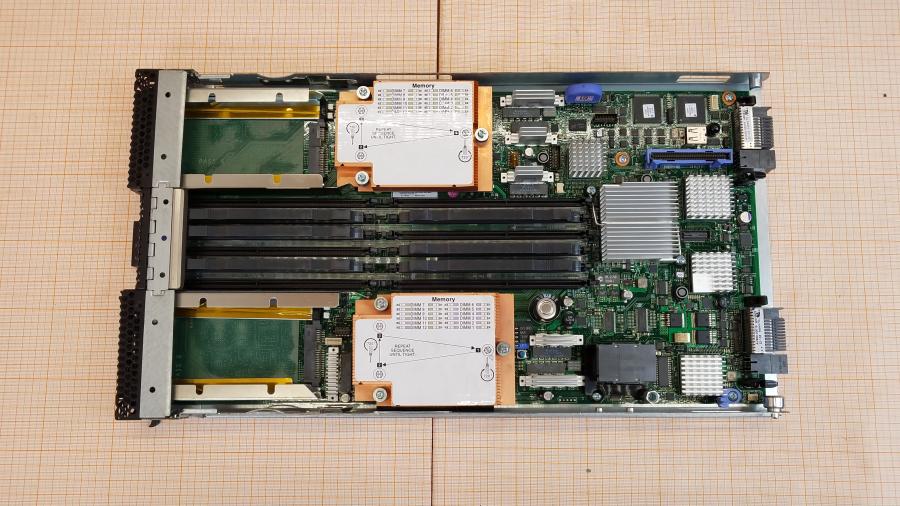 107-054-004 Сервер Blade-System IBM HS22 49Y5118 MT: 7870 #8
