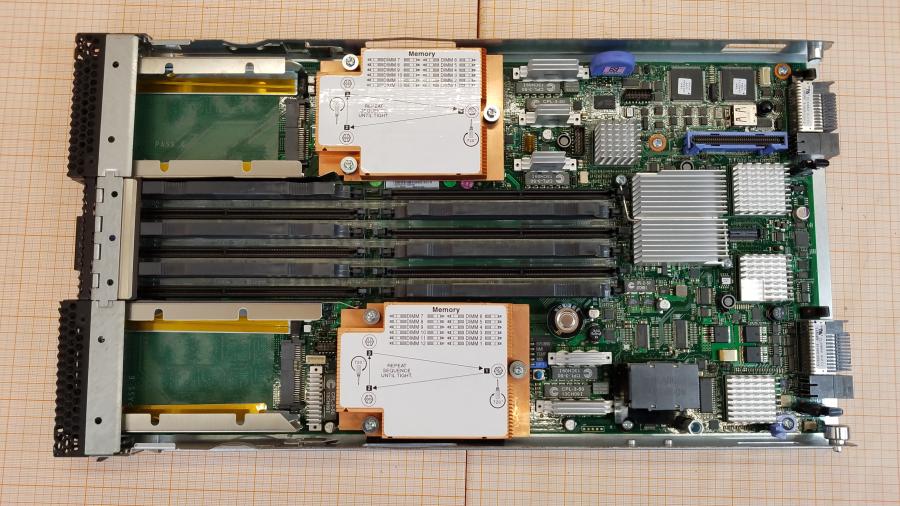 107-054-005 Сервер Blade-System IBM HS22 49Y5118 MT: 7870 #8