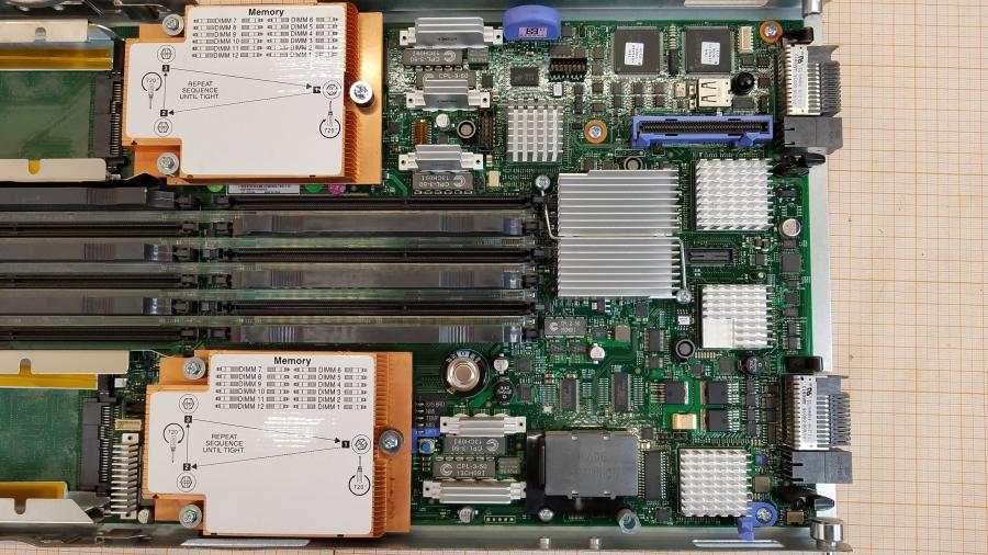 107-054-005 Сервер Blade-System IBM HS22 49Y5118 MT: 7870 #10