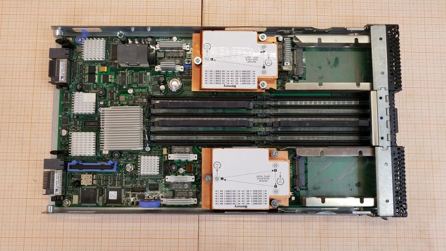107-054-010 Сервер Blade-System IBM HS22 49Y5118 MT: 7870 #8