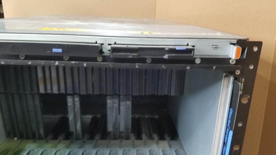 107-058-001 Chassis Blade-System IBM BladeCenter E MT: 8677 42C9710 #3