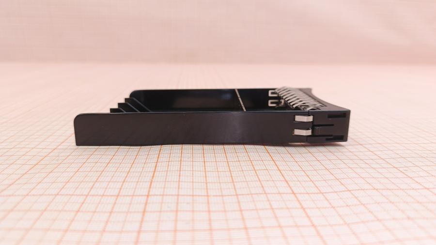 107-061-001 Заглушка IBM 46C5497 #5