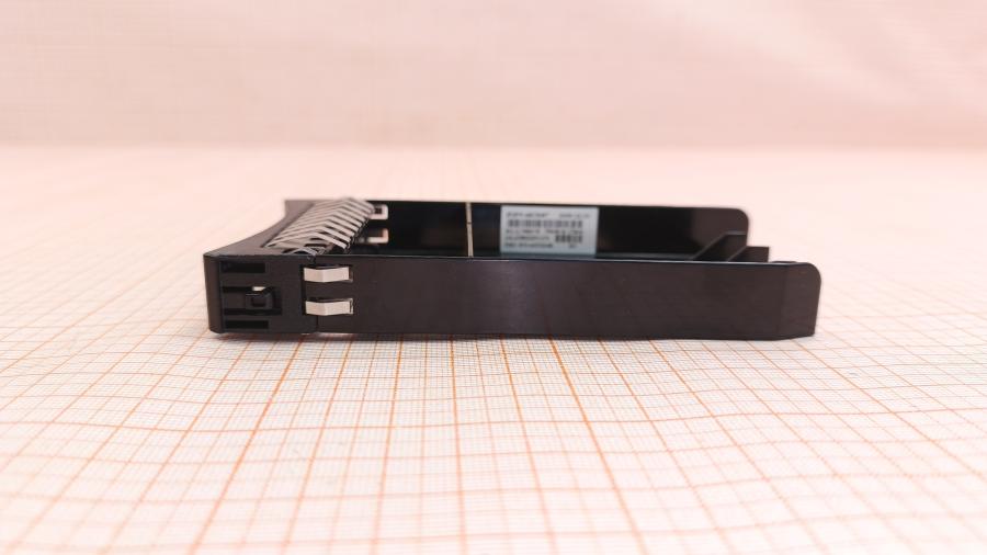 107-061-001 Заглушка IBM 46C5497 #6
