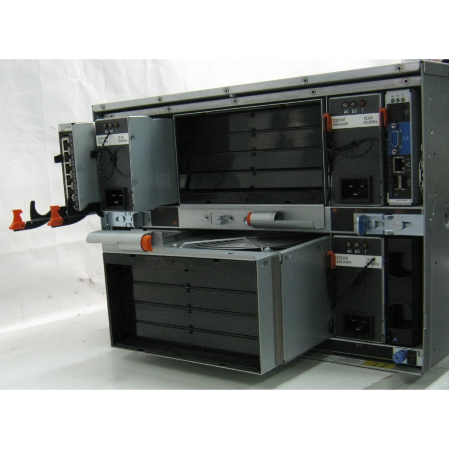 065-002-002 Сервер Blade-System IBM HS22 68Y8000 MT-8677 86774SG 8677-4SG #4