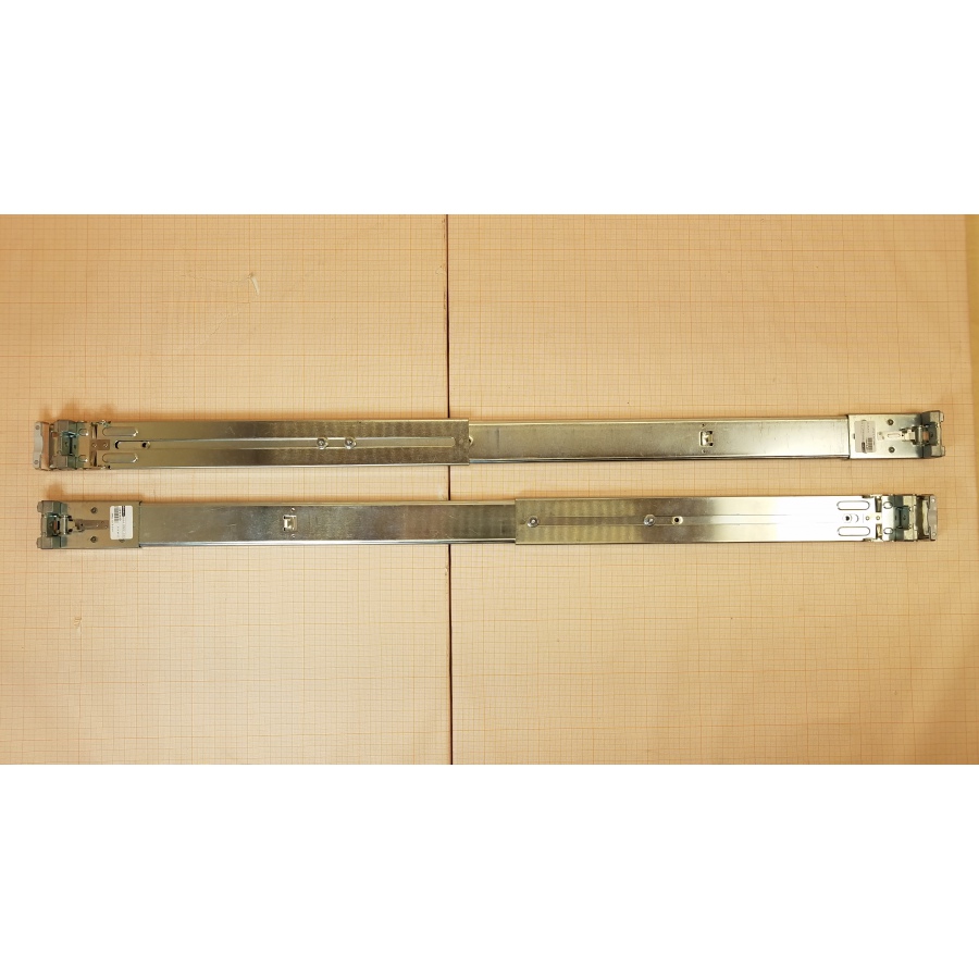 126-016-001 Комплект рельс в стойку KING SLIDE QNAP #1