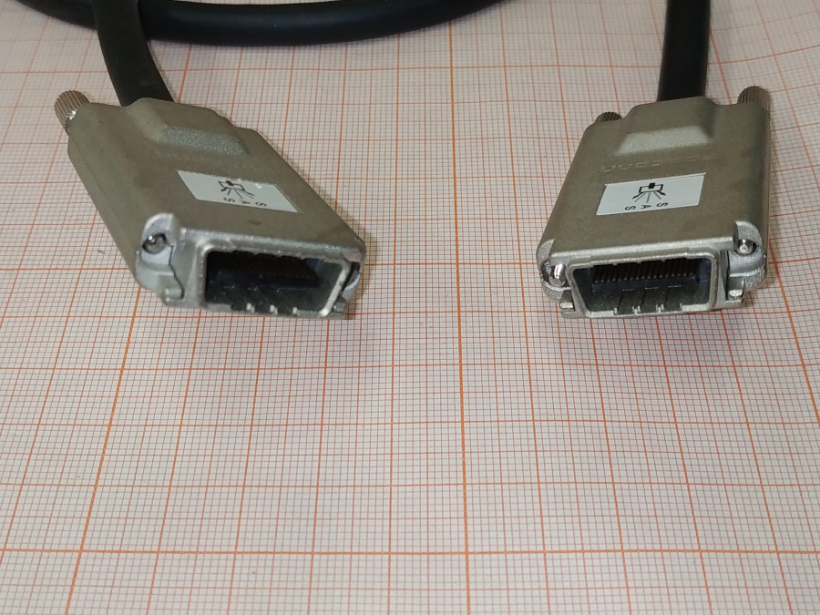 123-002-003 Кабель SFF DELL PowerVault Mini SAS Cable 1m 0R8200 #3