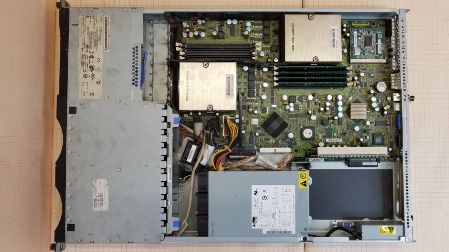 082-017-001 Сервер IBM xSeries 326m #5